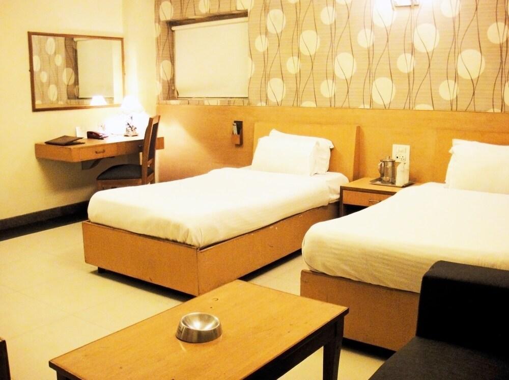 Hotel Pr Residency Амрітсар Екстер'єр фото