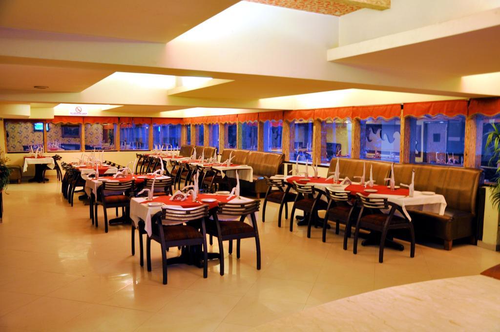 Hotel Pr Residency Амрітсар Ресторан фото
